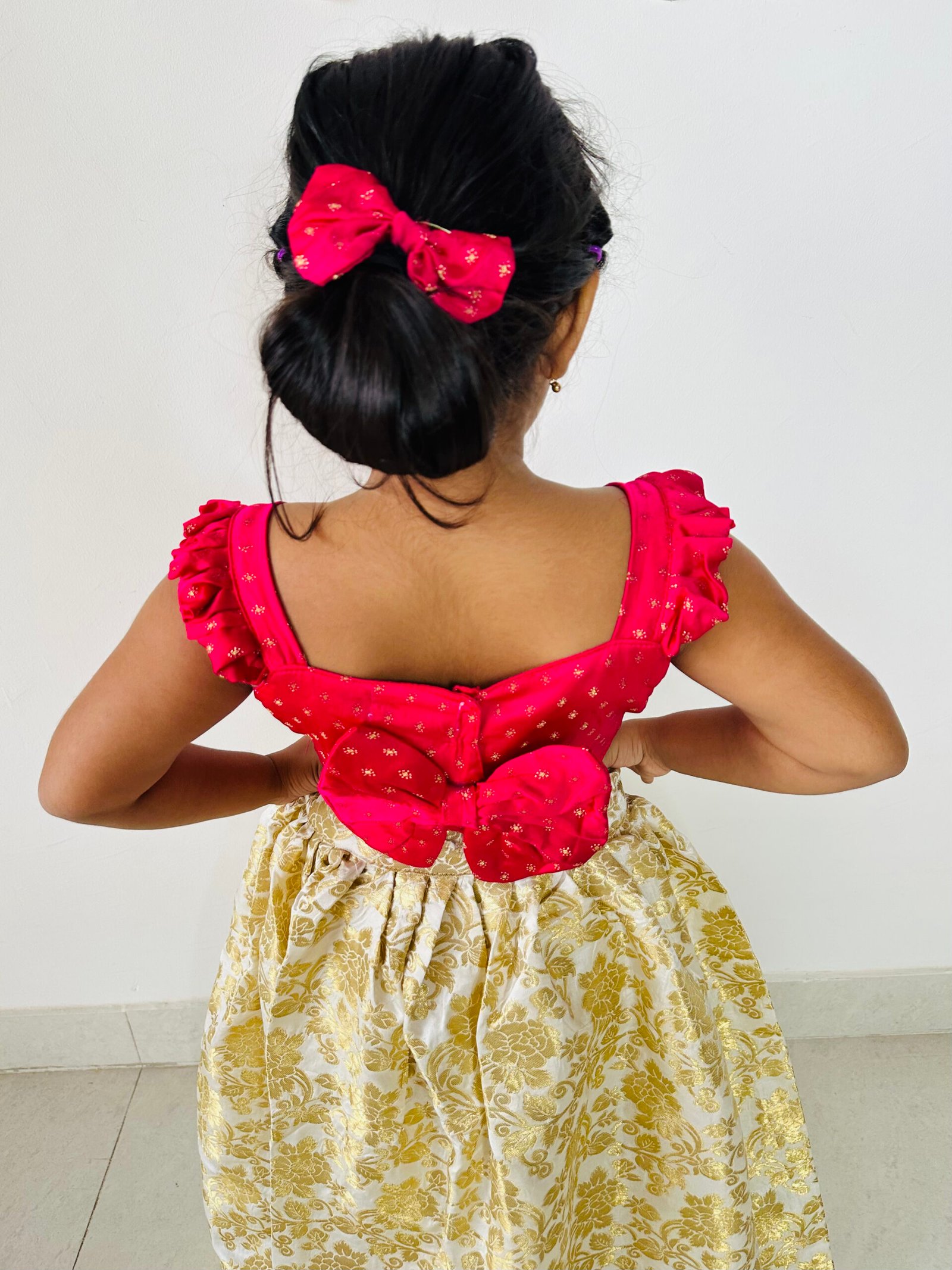 Pink & Golden Brocade Lehenga - Image 4